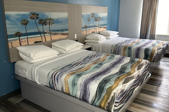 Room 25 of 29
