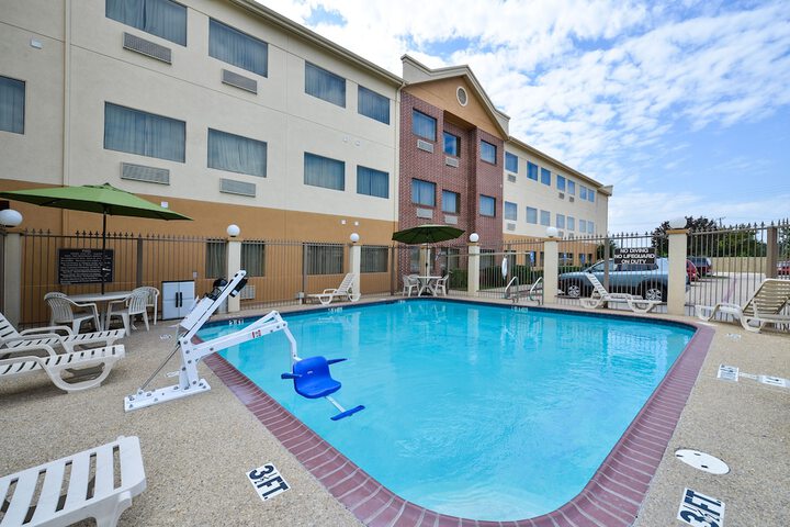 Pool 7 of 47