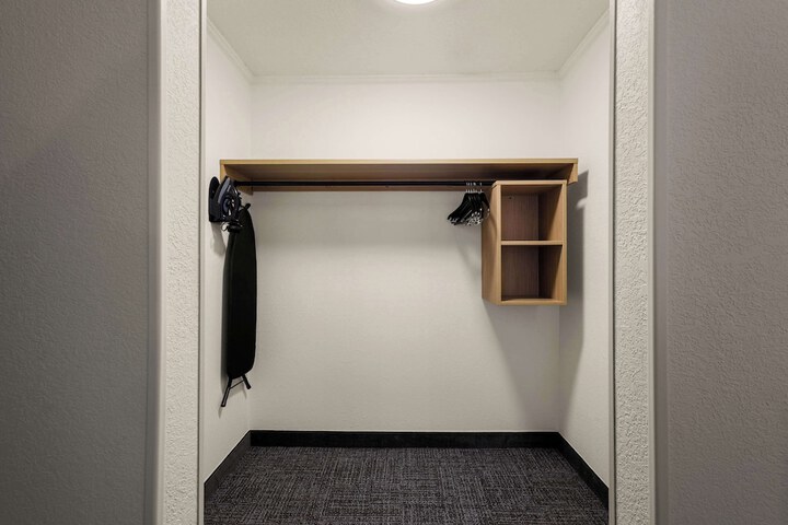 Room 22 of 58
