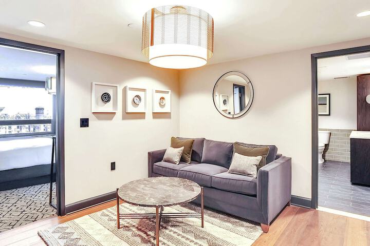 Room 41 of 100