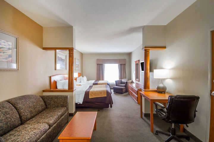 Room 11 of 24