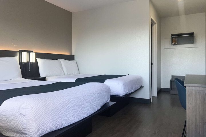 Room 17 of 26