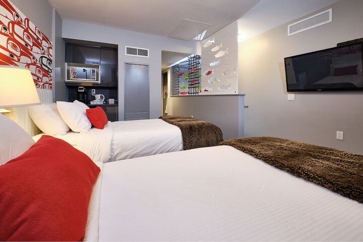 Room 64 of 108