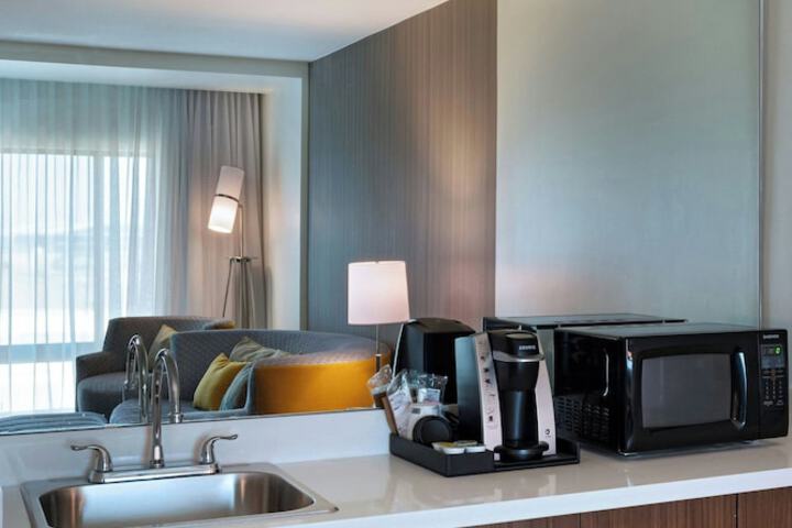 Courtyard by Marriott Dallas Grand Prairie