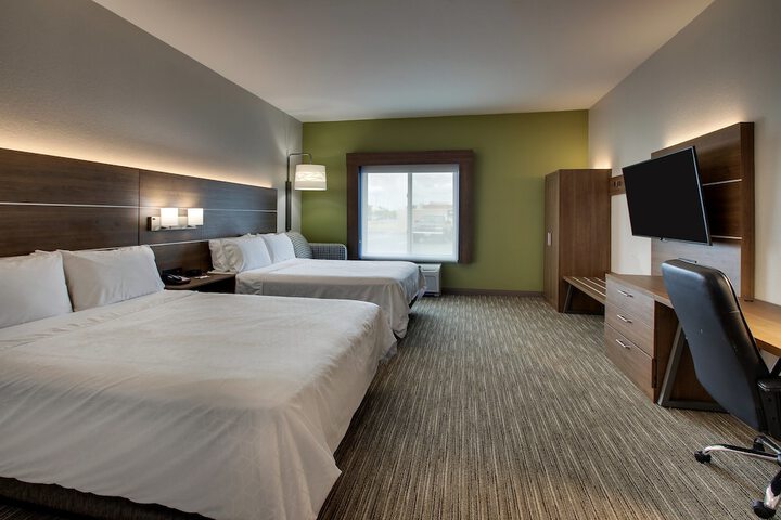 Holiday Inn Express & Suites Waukegan by IHG