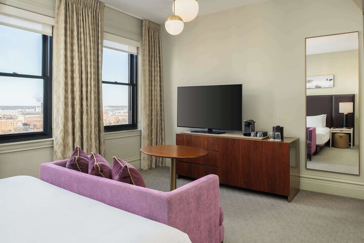 Room 14 of 51