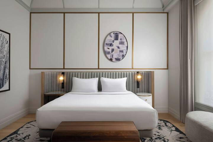 Room 43 of 131