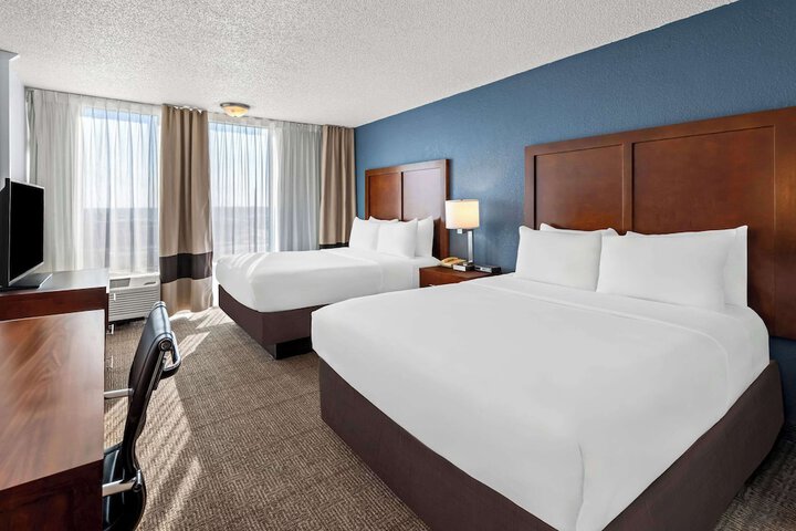 Comfort Inn & Suites Omaha Central