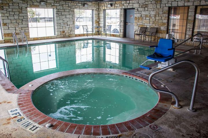 Pool 4 of 35