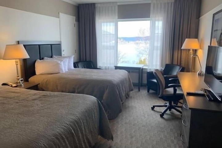 Room 20 of 38