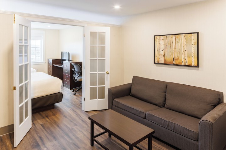 Room 12 of 48