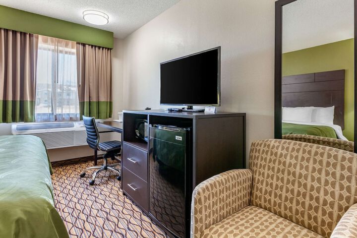 Room 22 of 37