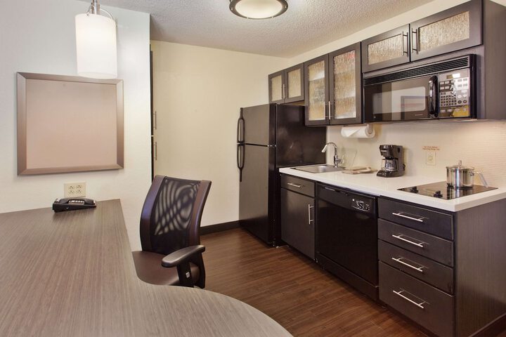 Sonesta Simply Suites Somerset