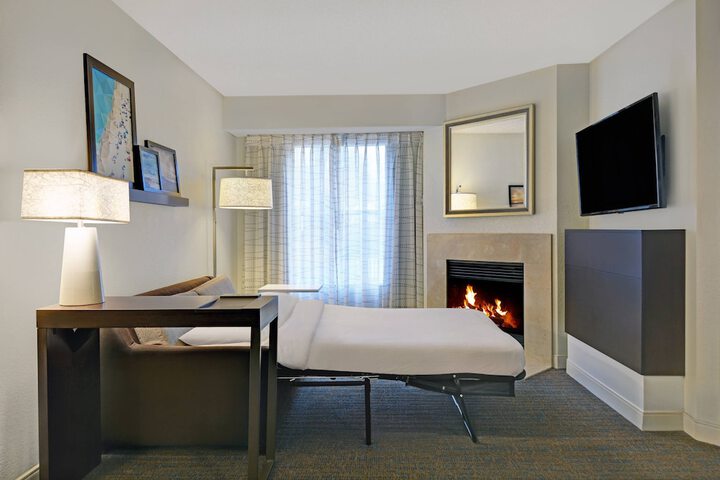 Room 14 of 42