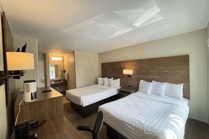 Room 8 of 31