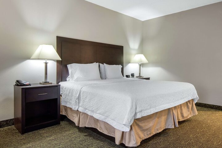 Room 14 of 50