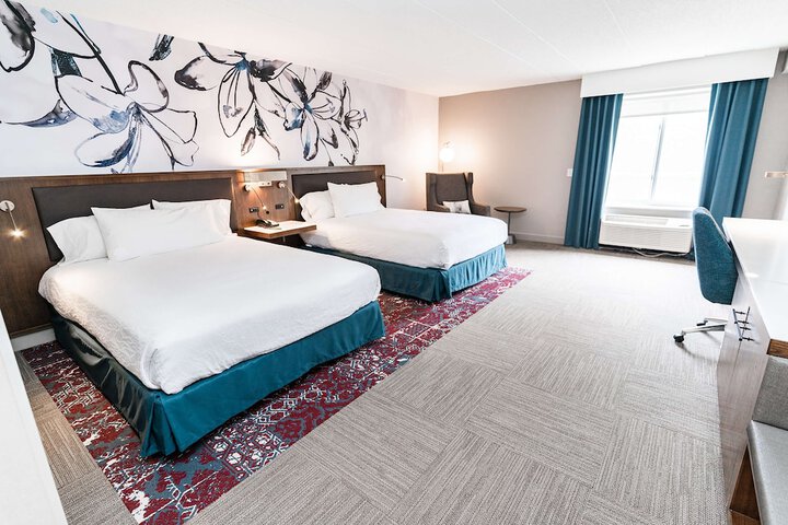 Room 10 of 37