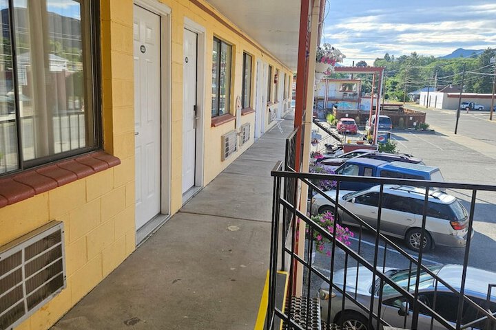 Camaray Motel
