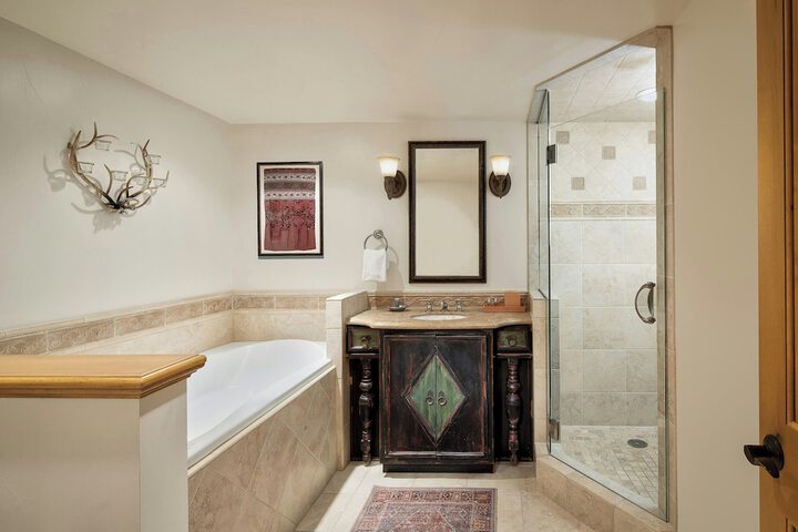 The Hythe a Luxury Collection Resort, Vail