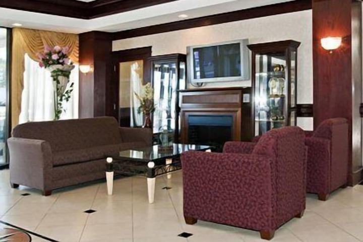 Hotel Interior 10 of 33