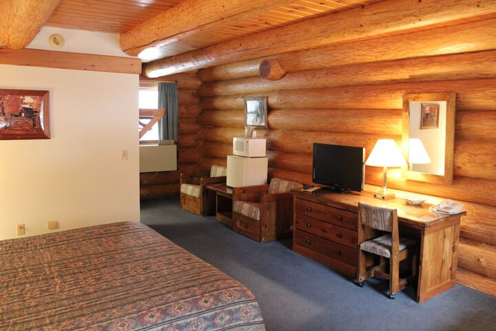 Room 51 of 94