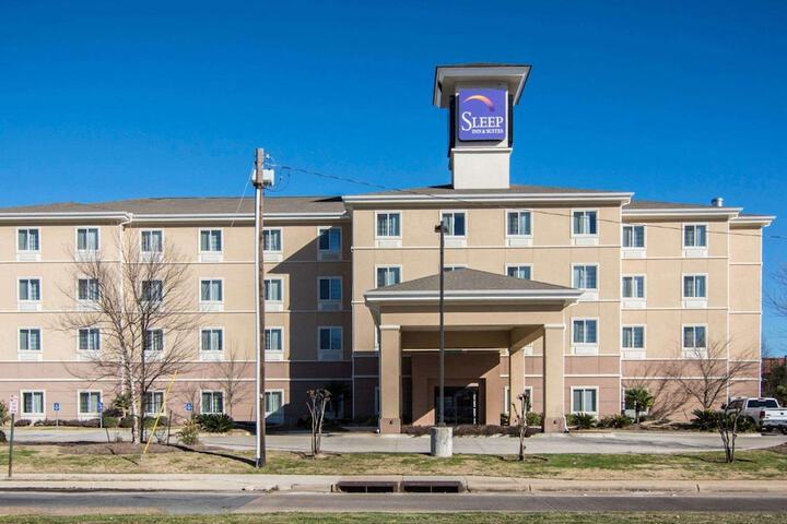 Hotel 4 of 39
