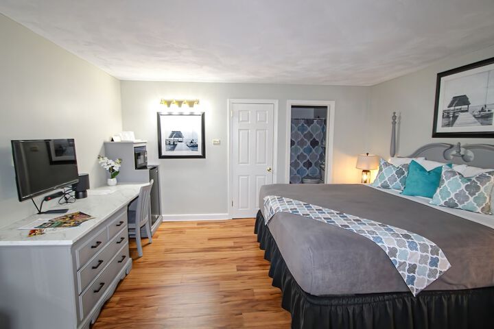 Colonial Inn Seekonk