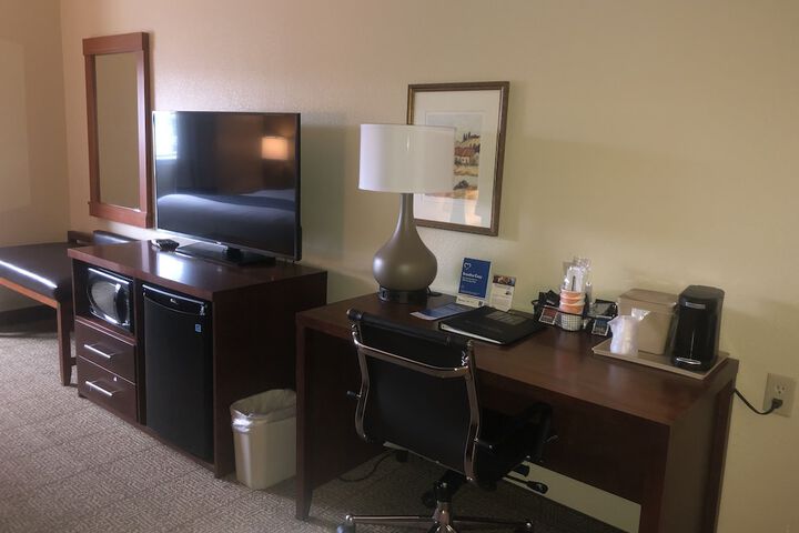 Room 64 of 81
