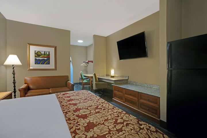 Room 14 of 48