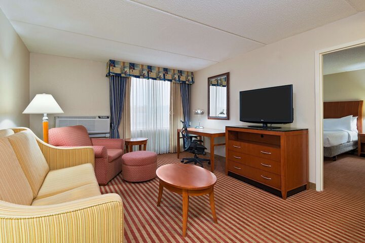Room 8 of 30