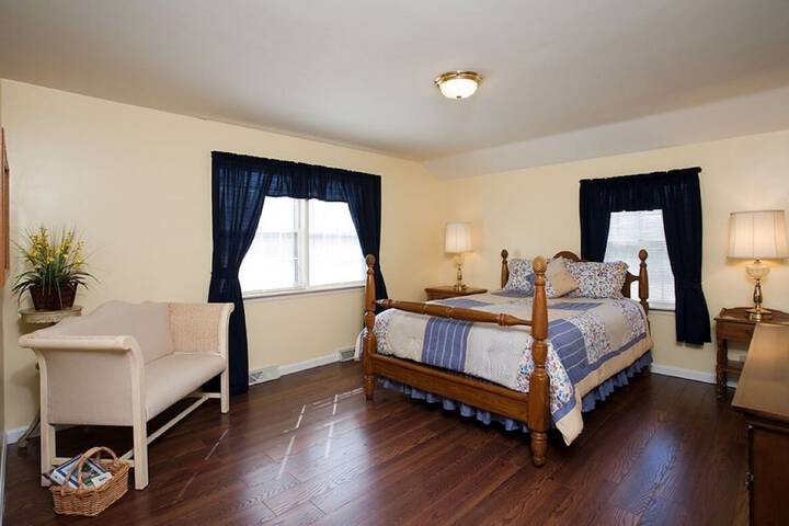 Room 34 of 42