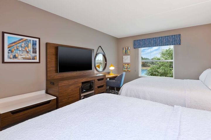 Room 8 of 43
