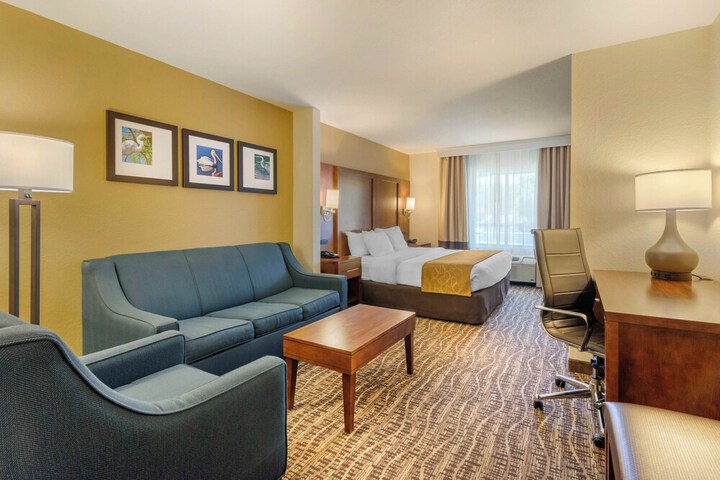 Room 9 of 27