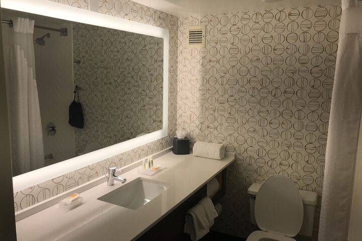 Room 56 of 108