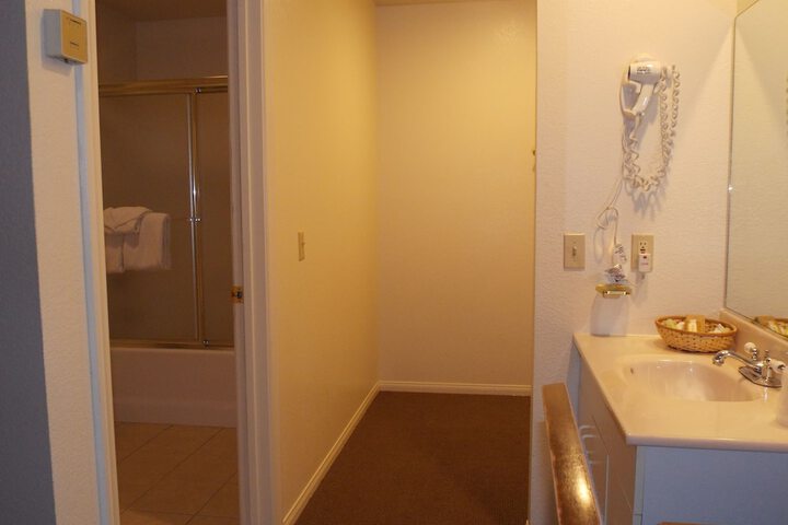Room 13 of 51