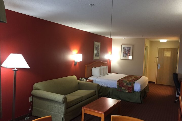 Millennium Inn