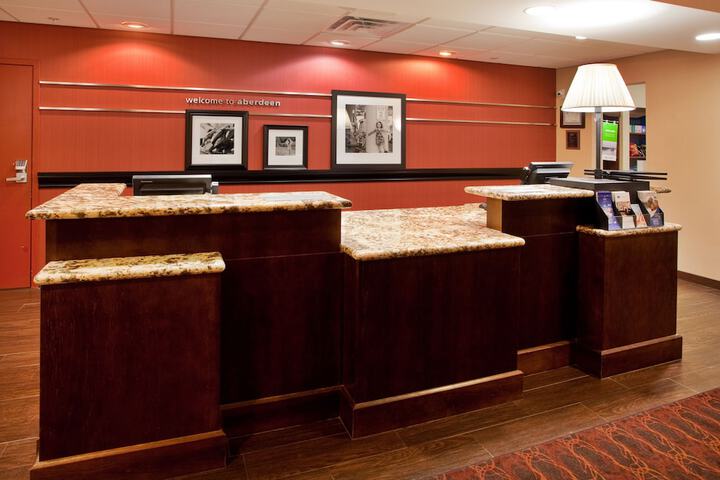 Hampton Inn & Suites Watertown