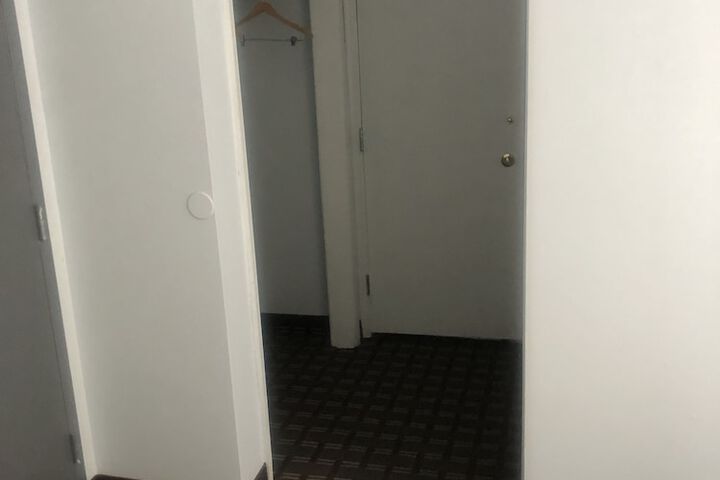 Room 71 of 93