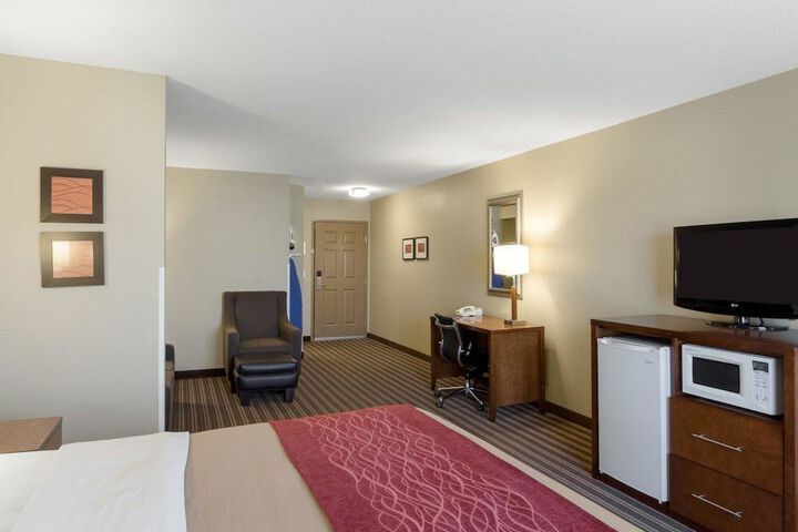 Room 9 of 39