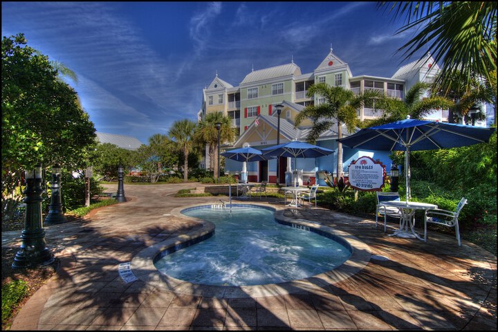 Pool 13 of 52
