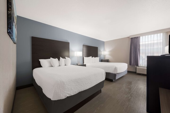 Room 25 of 31
