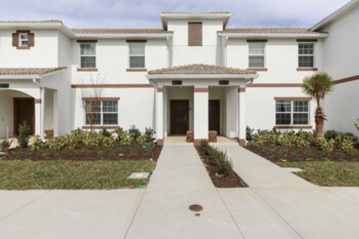 8977SID the Retreat at ChampionsGate
