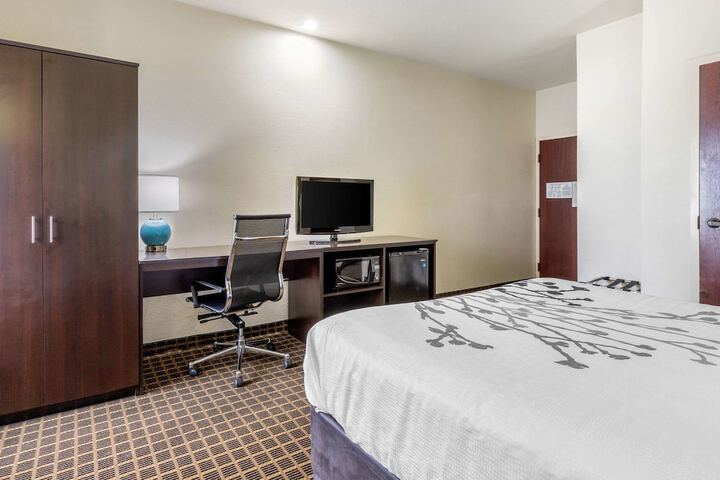 Room 12 of 31