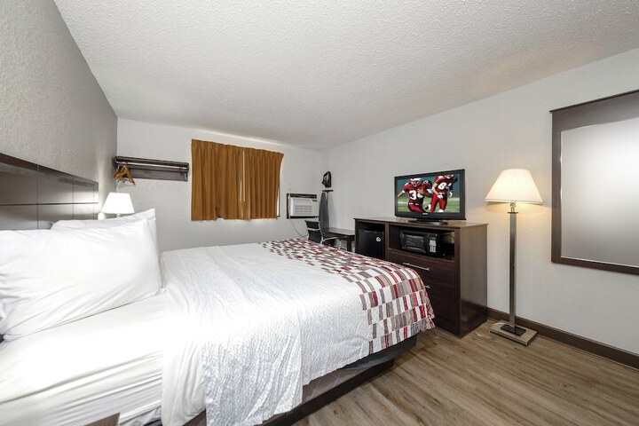 Room 16 of 34