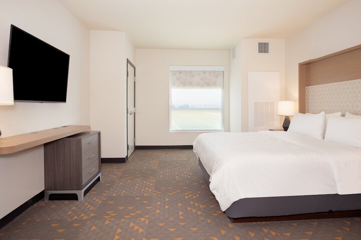 Room 42 of 65