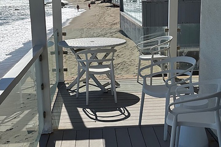 Malibu Beach Paradise Apartments