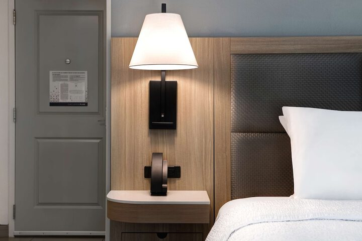 Hampton Inn Anderson / Alliance Business Park