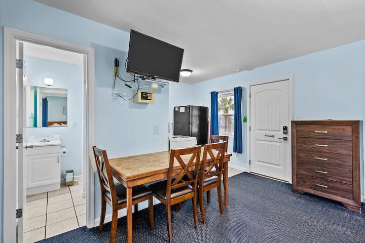Room 32 of 78