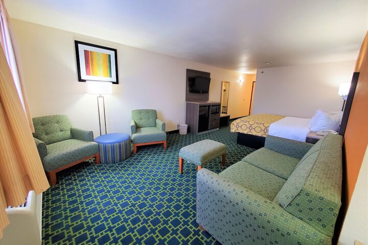 Room 9 of 31