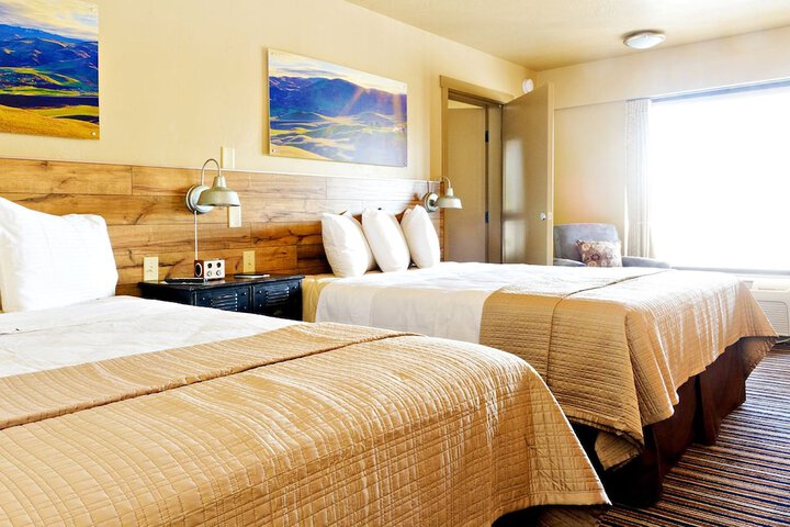 Blue Lakes Inn & Extended Stay